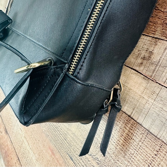 CALPAK Kaya 15” Laptop Backpack in Black - Picture 9 of 15